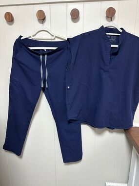 Figs Navy Two-Piece Scrub Top and Jogger Set